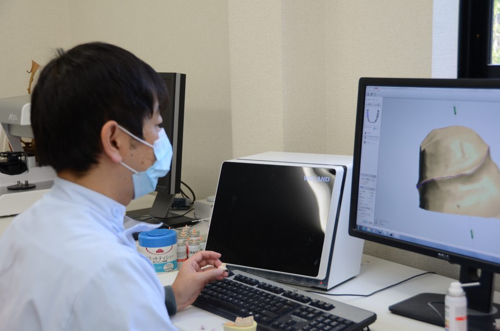 歯科技工士　精確な技量の向上